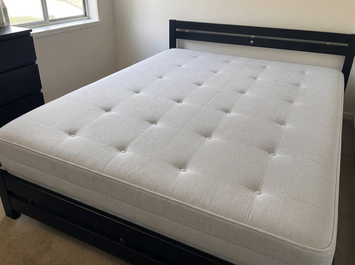 Matelas propre après nettoyage à domicile ZoumoClean